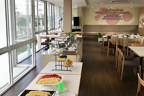 Paeva Luxury Serviced Residence