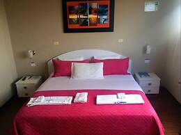 Hotel Los Algarrobos