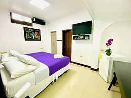 Hotel Los Algarrobos