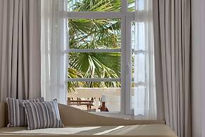 Hydra Beach Resort