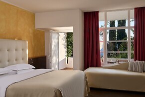 Hydra Beach Resort