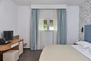 Hydra Beach Resort