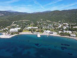 Hydra Beach Resort