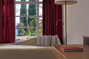 Hydra Beach Resort