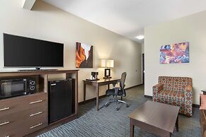 Best Western Plus Longhorn Inn & Suites