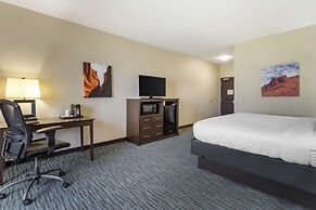 Best Western Plus Longhorn Inn & Suites