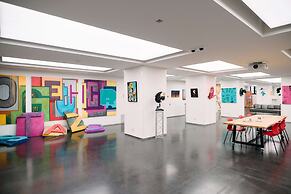 art'otel Amsterdam powered by Radisson Hotels