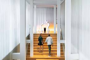 art'otel Amsterdam powered by Radisson Hotels