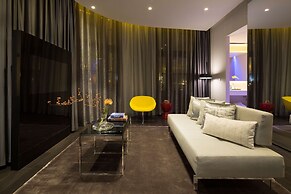 art'otel Amsterdam powered by Radisson Hotels