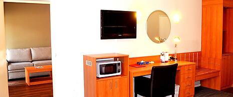 Ramada Hotel & Suites Sydney Cabramatta