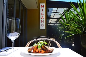 Ramada Hotel & Suites Sydney Cabramatta