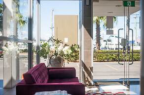 Ramada Hotel & Suites Sydney Cabramatta