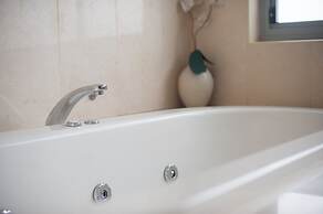 Ramada Hotel & Suites Sydney Cabramatta