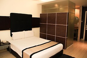 Shervinton Executive Boutique Hotel