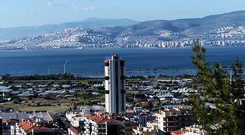 Ramada Encore by Wyndham Izmir