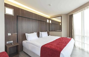 Ramada Encore by Wyndham Izmir