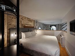 Hotel Woolstore 1888, Sydney - Handwritten Collection