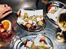 Hotel Woolstore 1888, Sydney - Handwritten Collection