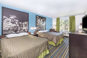 Super 8 by Wyndham North Sioux City