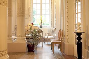 Le Grand Hotel