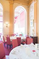 Le Grand Hotel