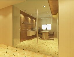 Hallmark Crown Hotel