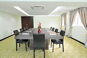 Hallmark Crown Hotel