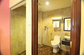 Hallmark Crown Hotel