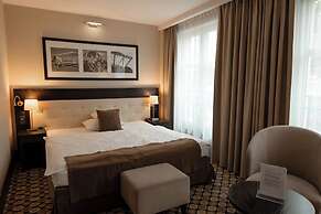 Hotel Red Baron