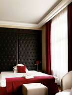 Hotel Red Baron