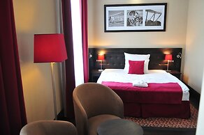 Hotel Red Baron