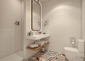 Atocha Hotel Madrid, Tapestry Collection by Hilton