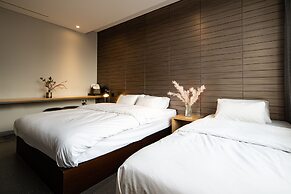 Hotel The Designers Hongdae