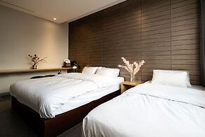 Hotel The Designers Hongdae