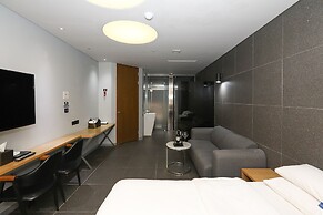 Hotel The Designers Hongdae