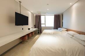 Hotel The Designers Hongdae