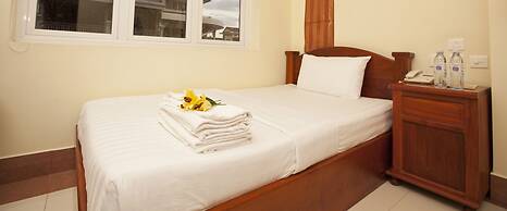 Golden House International Hotel