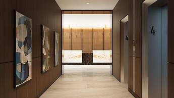 Seda Centrio - Newly Renovated