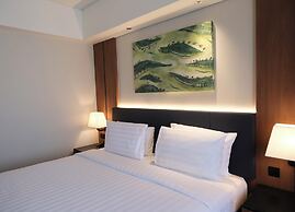 Seda Abreeza - Newly Renovated