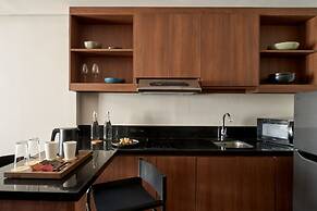 Seda Abreeza - Newly Renovated