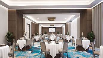 Seda Abreeza - Newly Renovated