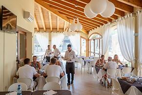 Airone Bianco Residence Village