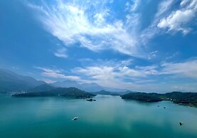 GRAND HILAI SUN MOON LAKE