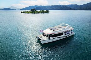 GRAND HILAI SUN MOON LAKE