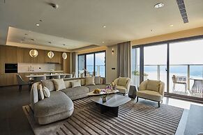 GRAND HILAI SUN MOON LAKE