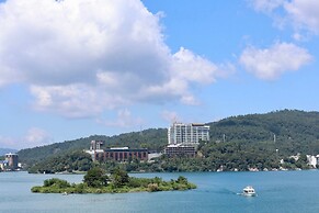 GRAND HILAI SUN MOON LAKE