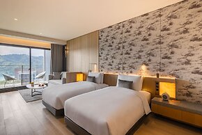 GRAND HILAI SUN MOON LAKE