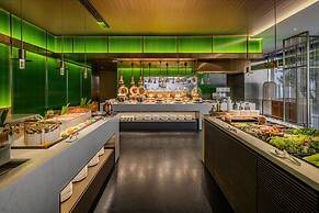 GRAND HILAI SUN MOON LAKE