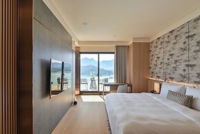 GRAND HILAI SUN MOON LAKE