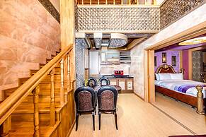 PalmValley Pool Villa Resort